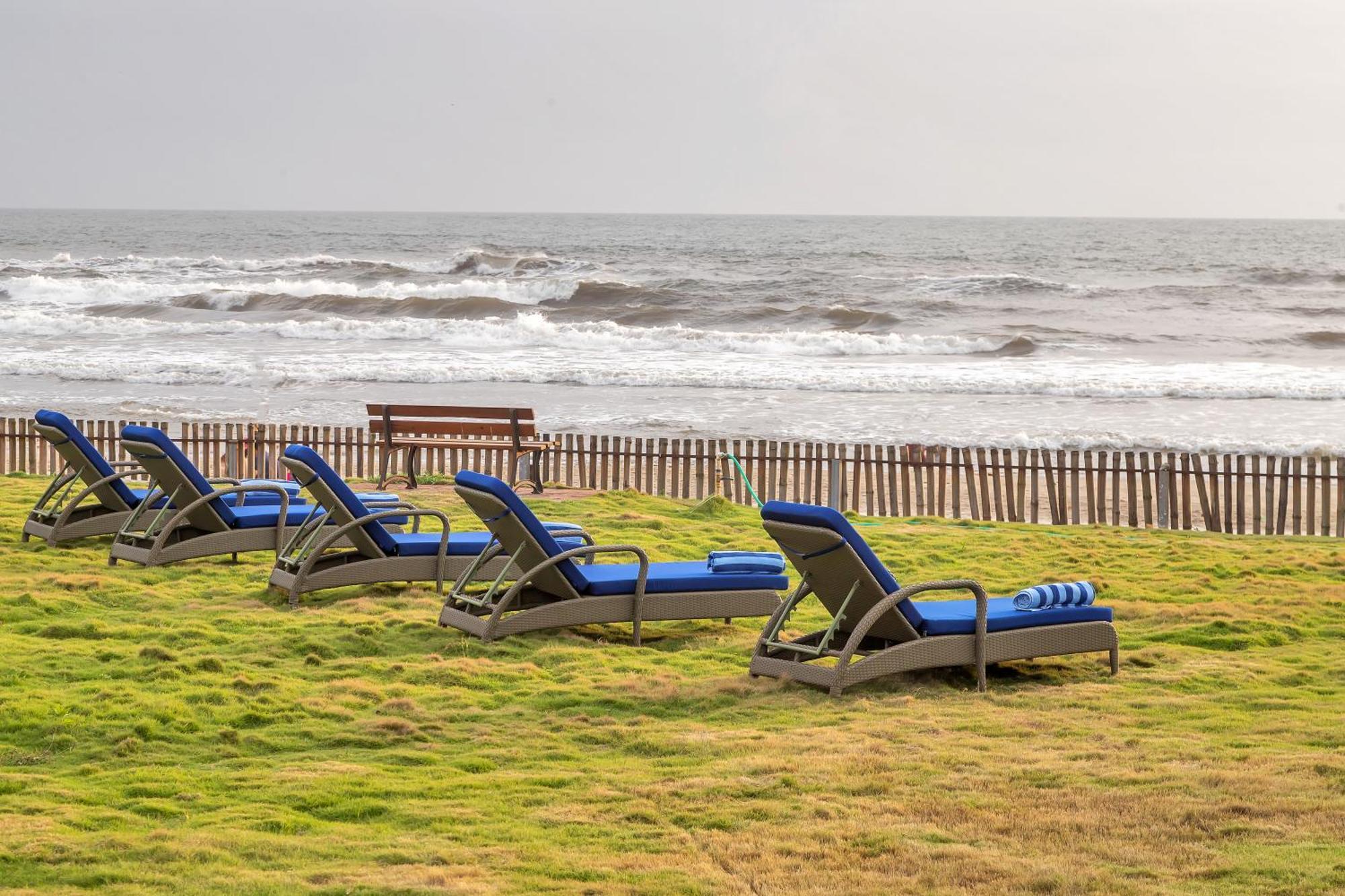 Mayfair On Sea, Morjim Beach, Goa Exterior foto